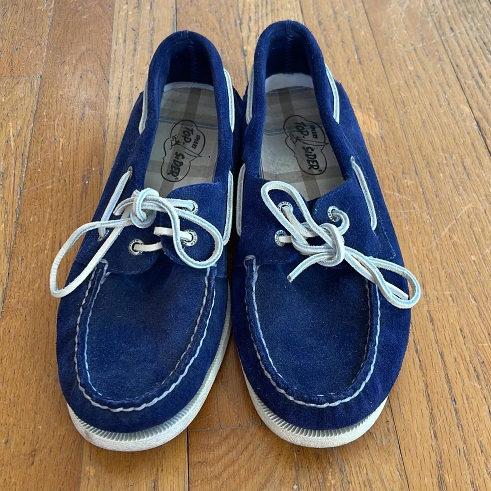 Men’s suede Sperry Topsider boat shoe. Size 9.5